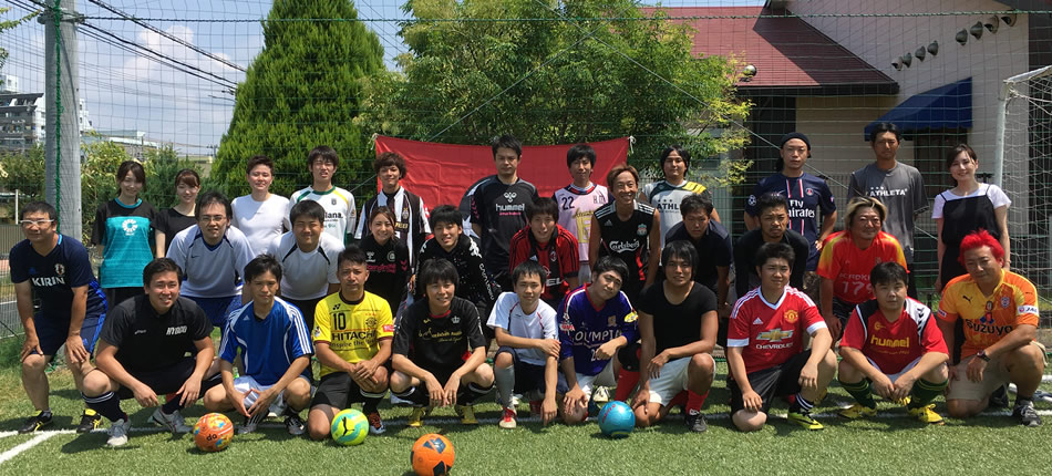 「FC六間 エフシーロッケン」サッカーイベント。神戸市長田の女子サッカーサポーター INAC神戸